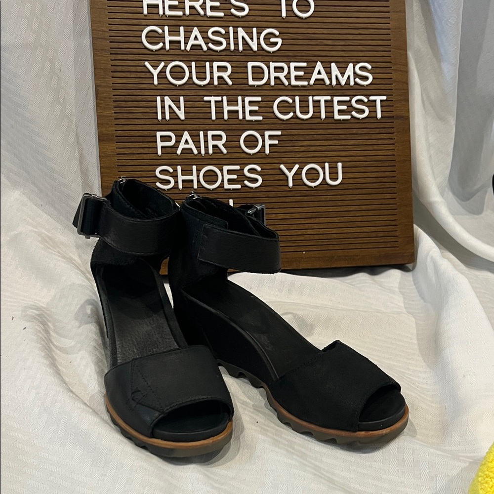 Sorel Stylish Black Women's Wedge Sandals